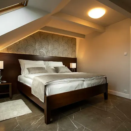 Anna Hotel 4*
