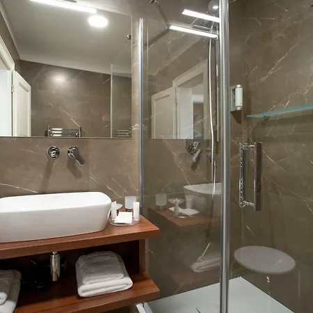 Anna Hotel
